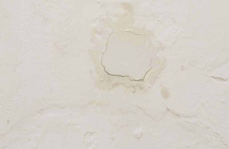 Comment reboucher les trous dans un mur facilement ? Kallou