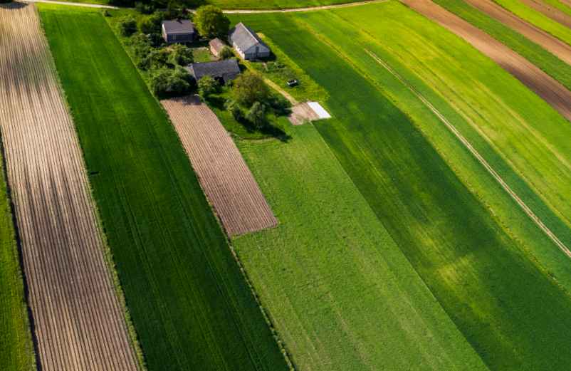 Quelles astuces pour construire sur un terrain agricole ?-Kallou