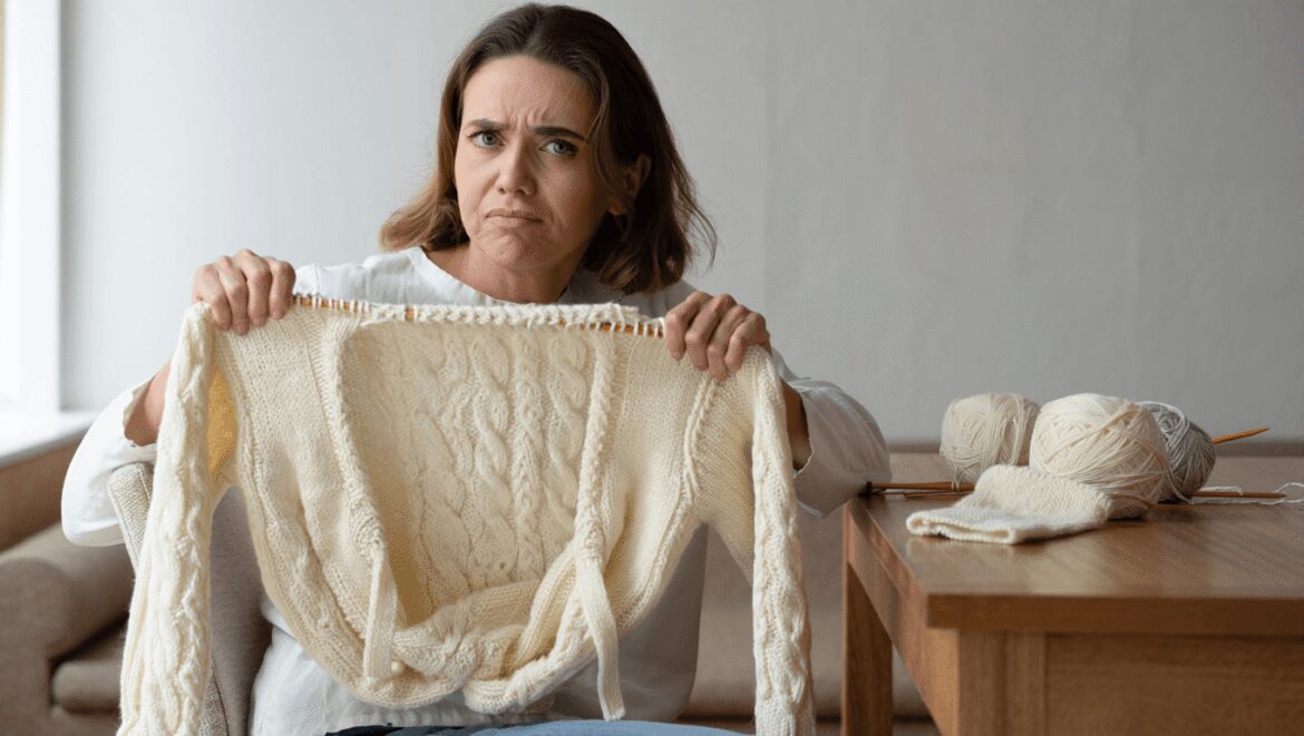 
Tricot : l'erreur fatale que 90% des femmes font en montant les
mailles d'un gilet

